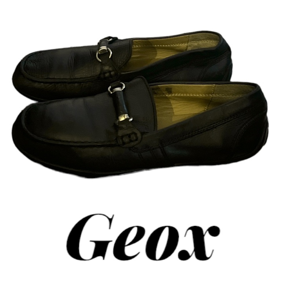 Authentic Geox boys leather slip on loafers sz 4